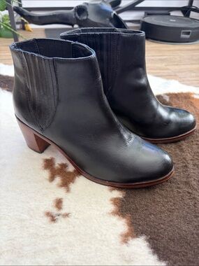 Wolverine 1000 mile Black Leather Ankle Booties with Brown Stacked Heel